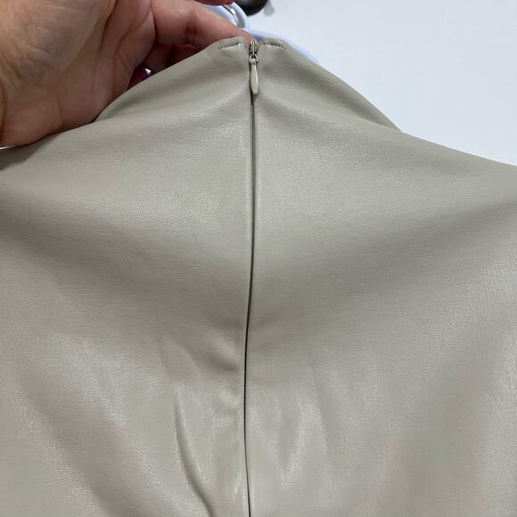 Skims Faux Leather Bodysuit Tan Snap Closure Long Sleeve Plus 2X Stretch NWT - Picture 6 of 12